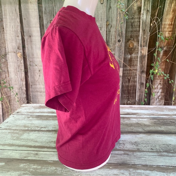 Vintage 90’s burgundy Lavaland volcano tee, size small, baby tee, crop tee - Picture 5 of 7